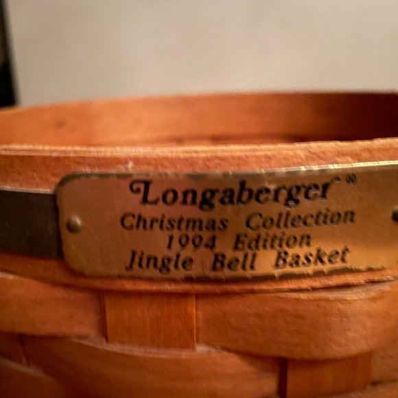 1994 Longaberger Jingle Bell Basket with original pamphets, liner and protector - Picture 2 of 13